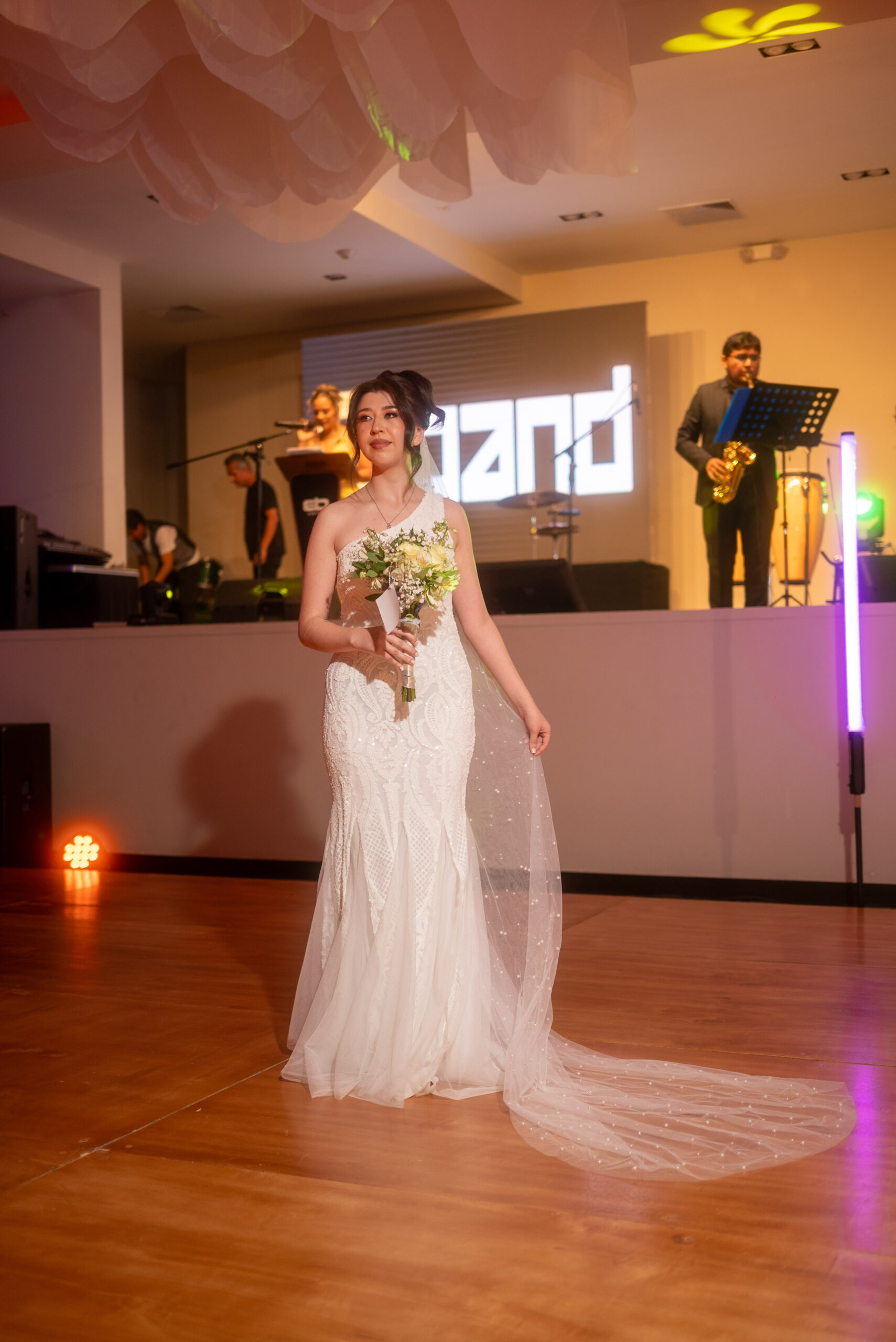 Vestido de novia sirena hecho a medida en Quito